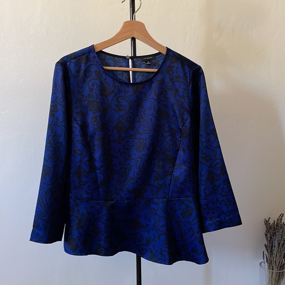 Ann Taylor Women’s blouse